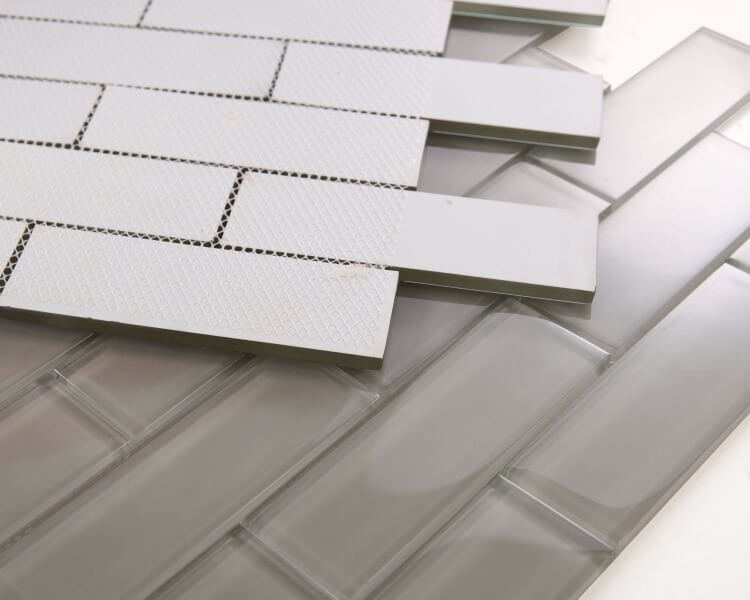 Casale Grey Shining glass tiles in polished subway layout, ideal for swimming pool installation.