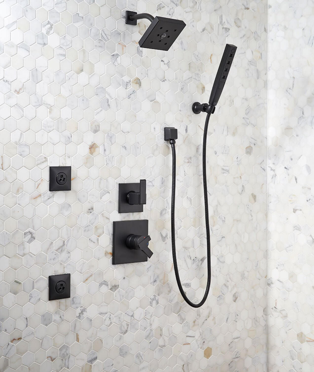 Calacatta Gold 2” Hexagon Polished Mosaic Tile - Hey Tiles