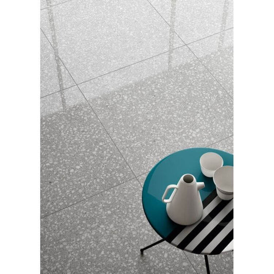 Flake Light Medium 30 x 30 - Hey Tiles
